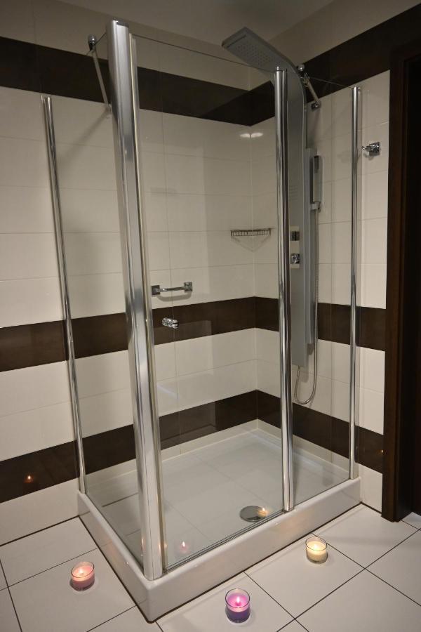 Aparthotel Legnica - Apartamenty Z Aneksem Kuchennym Dış mekan fotoğraf