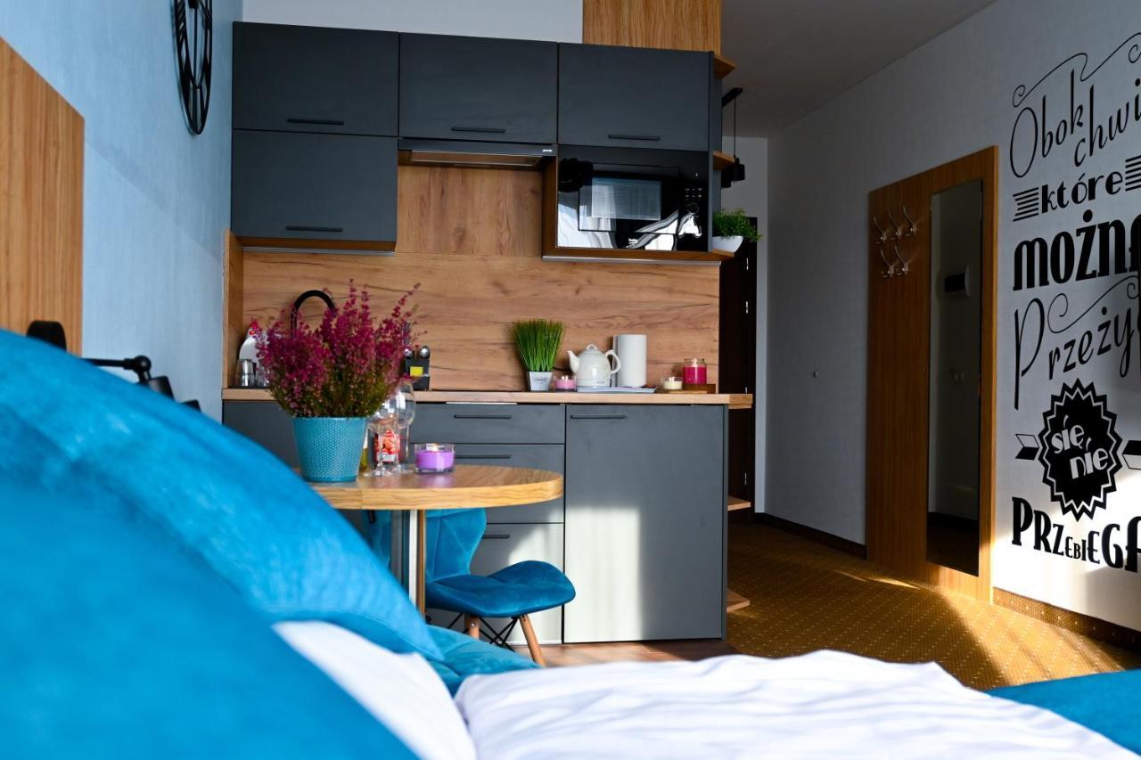 Aparthotel Legnica - Apartamenty Z Aneksem Kuchennym Dış mekan fotoğraf